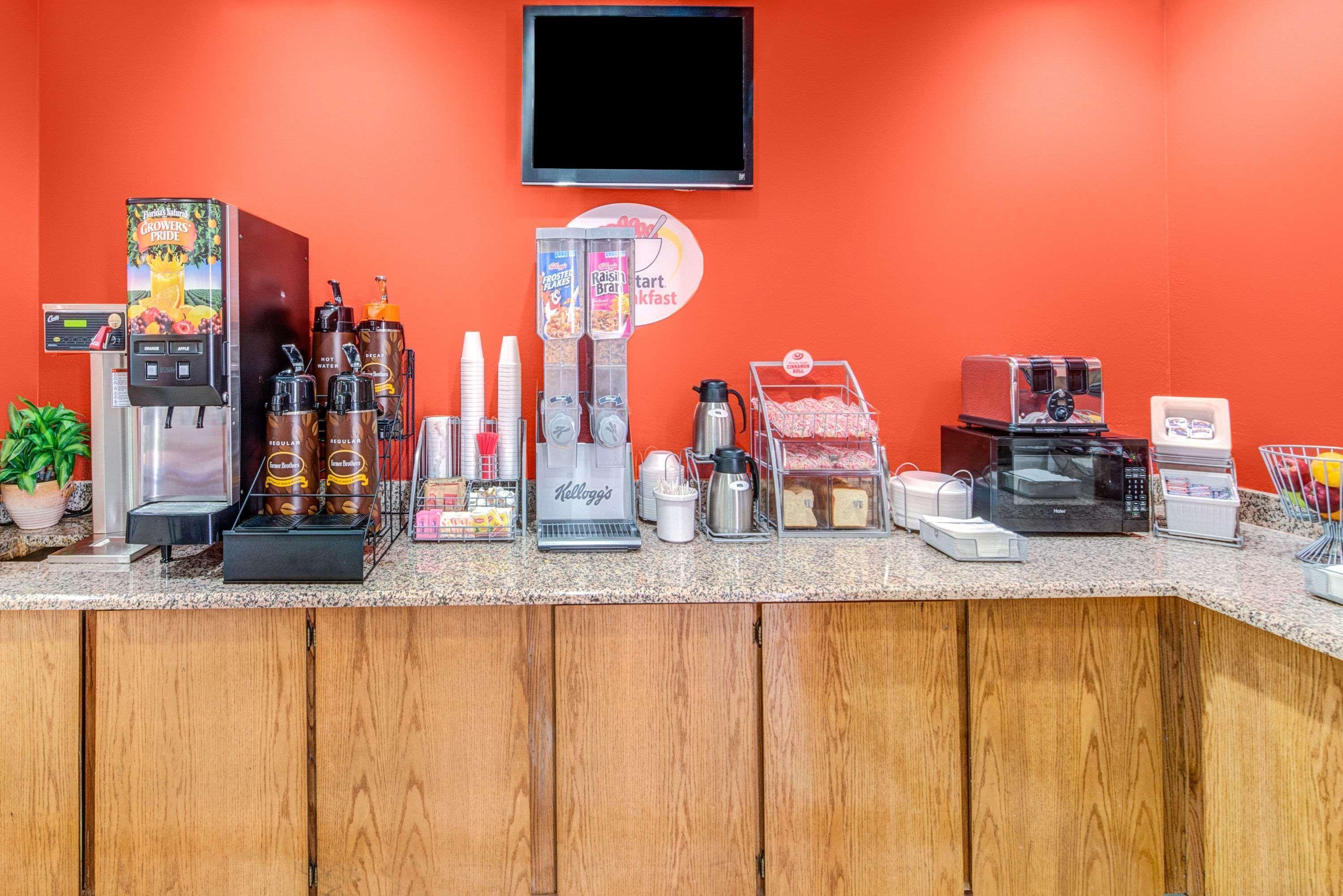 Super 8 By Wyndham Mckinney/Plano Area Extérieur photo