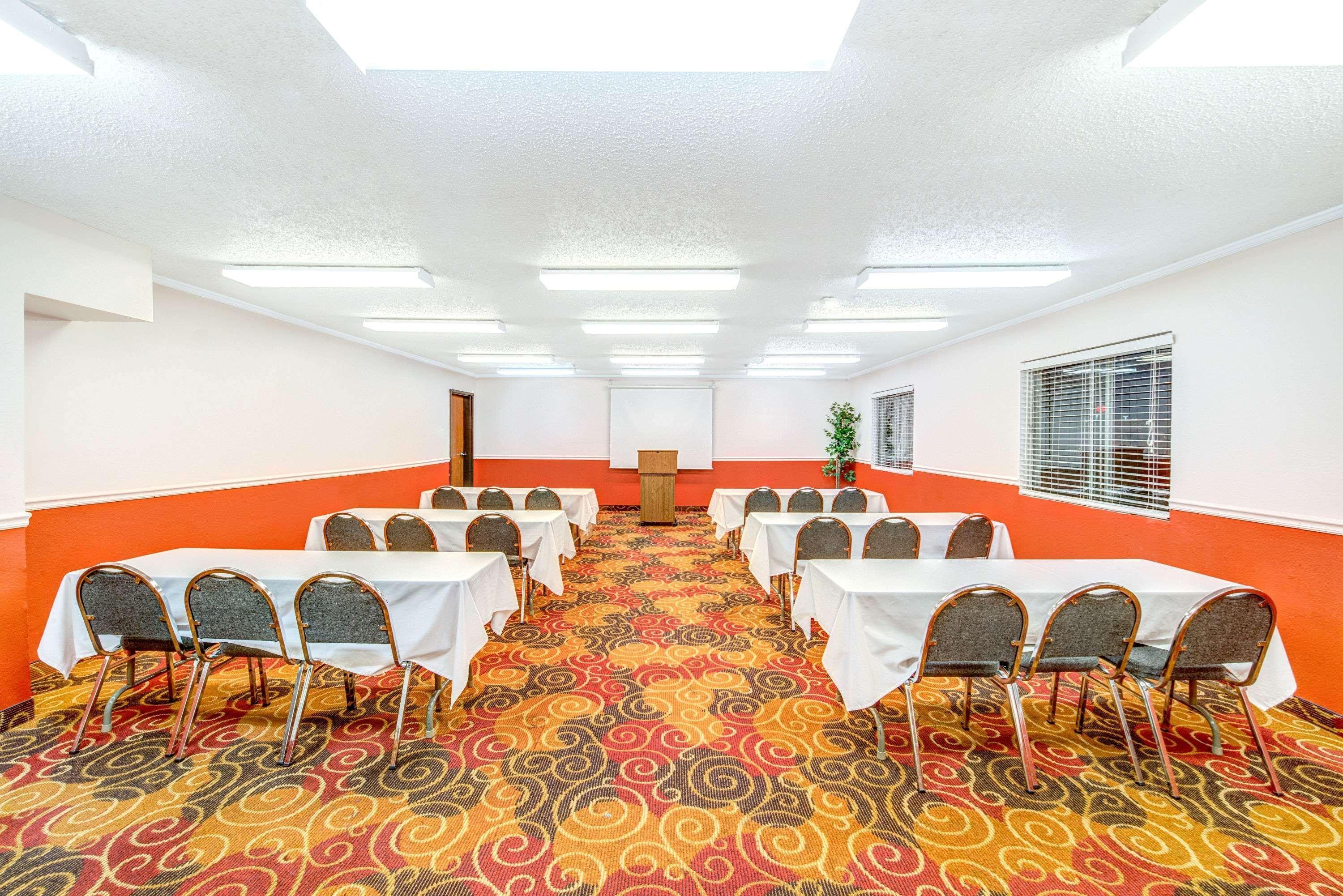 Super 8 By Wyndham Mckinney/Plano Area Extérieur photo